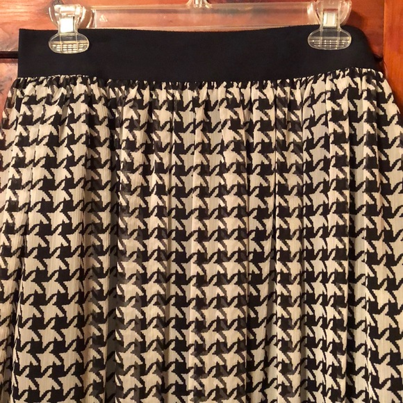 houndstooth maxi skirt